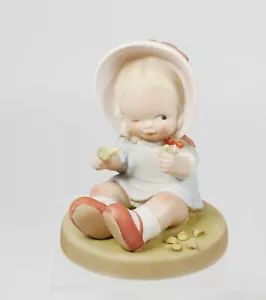 Cute Memories of Yesterday Mabel Lucie Attwell Figure Luck at last ~ He Loves Me - Foto 1 di 3