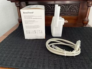 Dual Band Wi-Fi Extender - USED BrosTrend AC1200 Dual Band Wi-Fi Extender - Bild 1 von 1