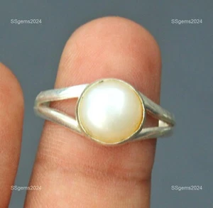 Round Natural Pearl No Stone June Band Artisan Engagement Ring 925 Silver US 8 - Imagen 1 de 6