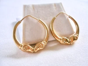 14k Yellow Gold Rams Head Hoop Earrings - Imagen 1 de 14