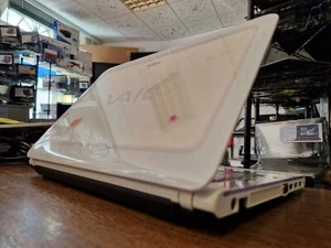 Sony VAIO PCG-61712M - Bild 1 von 8