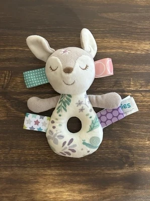Taggies Signature Collection Flora Fawn Deer pelúcia chocalho brinquedo bonito bebê 7” - Imagem 1 de 4