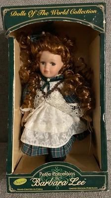 Pequeñas Porcelanas de Barbara Lee Muñecas del Mundo Colección Irlanda Certificado de Autenticidad LE Foto 1 de 4