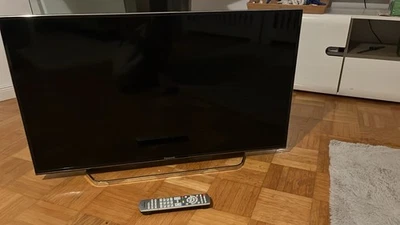 Panasonic  LCD Fernseher - Bild 1 von 4