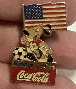 VINTAGE 1994 World Cup Coca Cola 94 Soccer Pin New U.S.A. Collectible - Picture 1 of 2