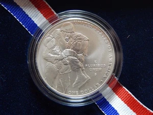2011-S Medal Of Honor - Uncirculated Commemorative Silver Dollar #MF-T4560 - Picture 1 of 4