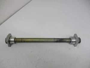 Rear Wheel Axle + Bushings etc. TRIUMPH TIGER 955i T709EN 01-06 - Picture 1 of 3