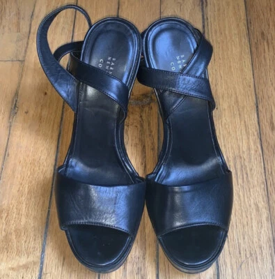 Cuñas de cuero cooperativas Barneys New York talla 6,5 Foto 1 de 4