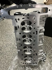 NEW GM LHU Bare Cylinder Head for 2011-13 Buick Regal 2.0 Turbo engine Verano - Bild 1 von 5