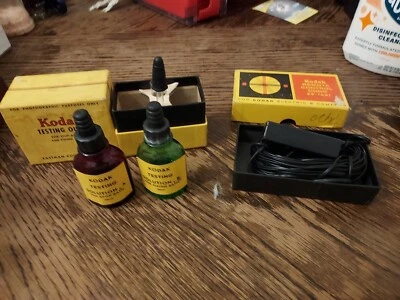 VINTAGE KODAK REMOTE CONTROL CORD 25FT FOR ELECTRIC 8 CAMERAS & Testing Outfit - Image 1 of 4