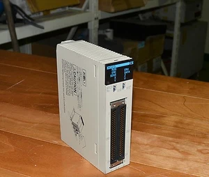 OMRON SPS CS1W-NC413 NC UNIT - Bild 1 von 2