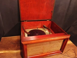 Vintage 50's Sonic Industies Record Player Model 336 NYC Manufactured-Working - Picture 1 of 12