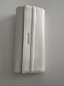 Sephora White Leather Makeup Brush Clutch Magnet Closing 5 Pocket for Brushes  - Bild 1 von 4