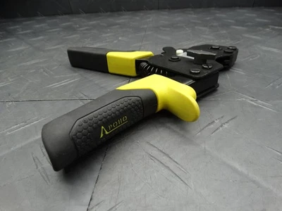 Apollo 3/8 in. to 1 in. 1-Hand PEX-B Pinch Clamp Tool 69PTBJ0010C / 1002509021 - Image 1 of 4