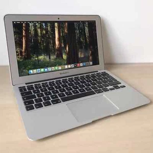 Apple MacBook Air - Pantalla 11" - Intel 1.4GHz - 128GB SSD - 2GB RAM - Imagen 1 de 17