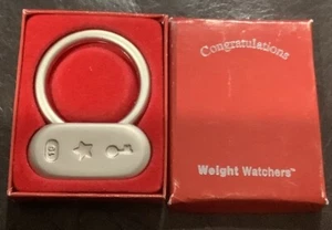 Weight Watchers Keychain Key Ring Fob Box 10 lb Award Milestone Congratulations - Picture 1 of 4