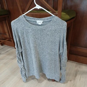 Caslon Women's Size Small Petite Grey Long Sleeve SUPER SOFT Top - Picture 1 of 8