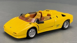1:43 Matchbox Collectibles 1993 Lamborghini Diablo Roadster, Yellow D1354 - Picture 1 of 7