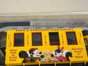 Carril de comedor de pasajeros LGB Looney Tunes #35065 Pepe Le Pew edición limitada 1000 en caja - Imagen 1 de 4