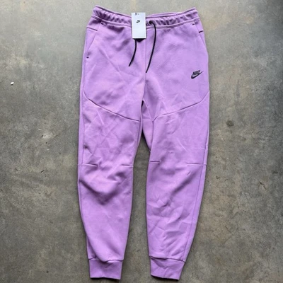 Calça Nike Tech Fleece Masculina Grande Roxa Slim Fit Perna Cônica Joggers CU4495-532 - Imagem 1 de 4