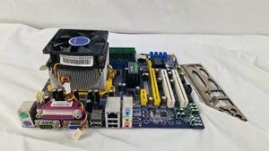 Foxconn A6VMX MoBo - AMD Phenom HD9550WCJ4BGH - 4GB DDR2 RAM - CPU COOLER - Foto 1 di 5