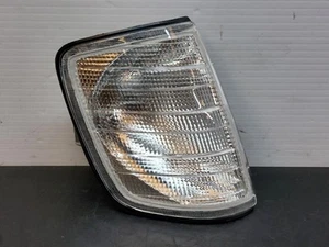 14501062 frecce anteriore destro per MERCEDES-BENZ CLASSE E CABRIOLET (A124) - Foto 1 di 6