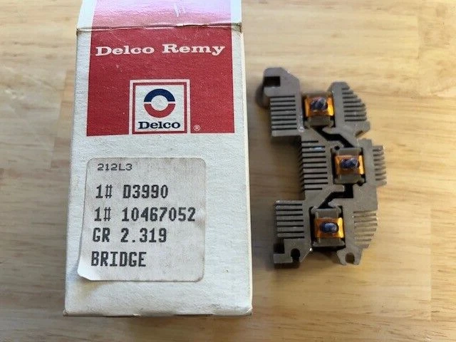 NOS AC DELCO ALTERNATOR RECTIFIER BRIDGE 10467052 CHEVY OLDS BUICK PONTIAC CADDY - Image 1 of 1