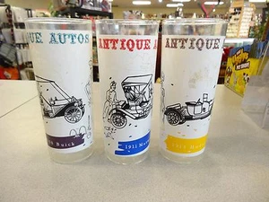 JUEGO DE 3 COCHES ANTIGUOS DE COLECCIÓN VASOS DIF. DISEÑOS DE CORCHETES DE ANCLAJE ESMERILADO - Imagen 1 de 4