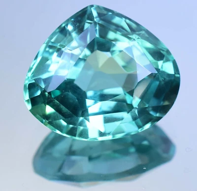 天然锡兰双色 Parti 蓝宝石 48.15 克拉无瑕梨认证宝石 — 第 1/4 张图片