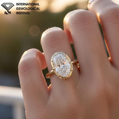Anillo de compromiso solitario de diamantes ovalados cultivados en laboratorio de 3,00 quilates en oro amarillo IGI D/VS1 Foto 1 de 4