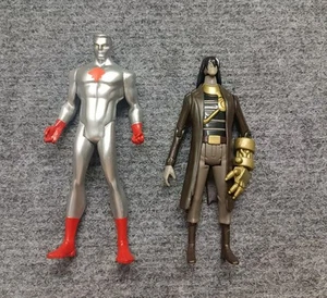 lot 2 DC Comics Young Justice Captain Atom action figure 4.5" - Picture 1 of 4