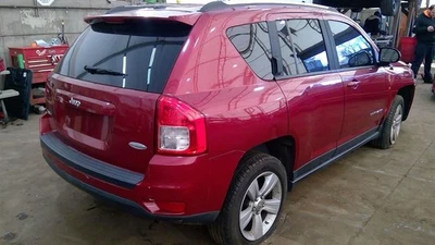 Radiator Classic Style Vertical Rear Door Handle Fits 07-17 COMPASS 6836396 Foto 1 de 4