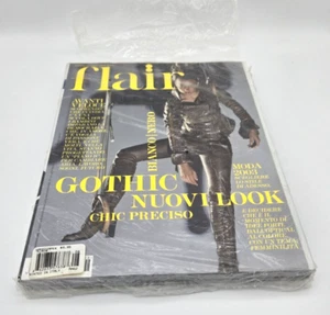 Flair Italian Magazine September 2003 Jessica Miller Iselin Steiro - Foto 1 di 6