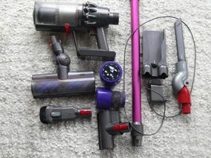 Dyson V10 Cyclone Extra Ersatzteile - Bild 1 von 4