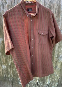 Camisa John Henry Abotonada Manga Corta Marrón Rayas Talla L Ajustada Bolsillo - Imagen 1 de 15
