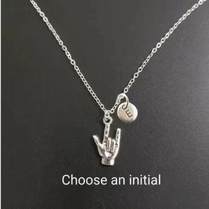 “I Love You” Sign Language Necklace ASL Hand Sign Jewelry Personalized With Box - Bild 1 von 5