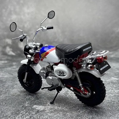 AOSHIMA 1/12 Scale Honda Monkey Blue Motorcycle Diecast Model Toy Collection - Image 1 of 4