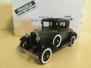 The Danbury Mint 1:24 Scale 1931 Ford Model A Deluxe Coupe Diecast Kewanee Green - Picture 1 of 9