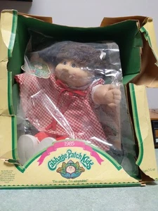 1985 cabbage patch doll Bessie Josephine Damaged Box - Picture 1 of 11