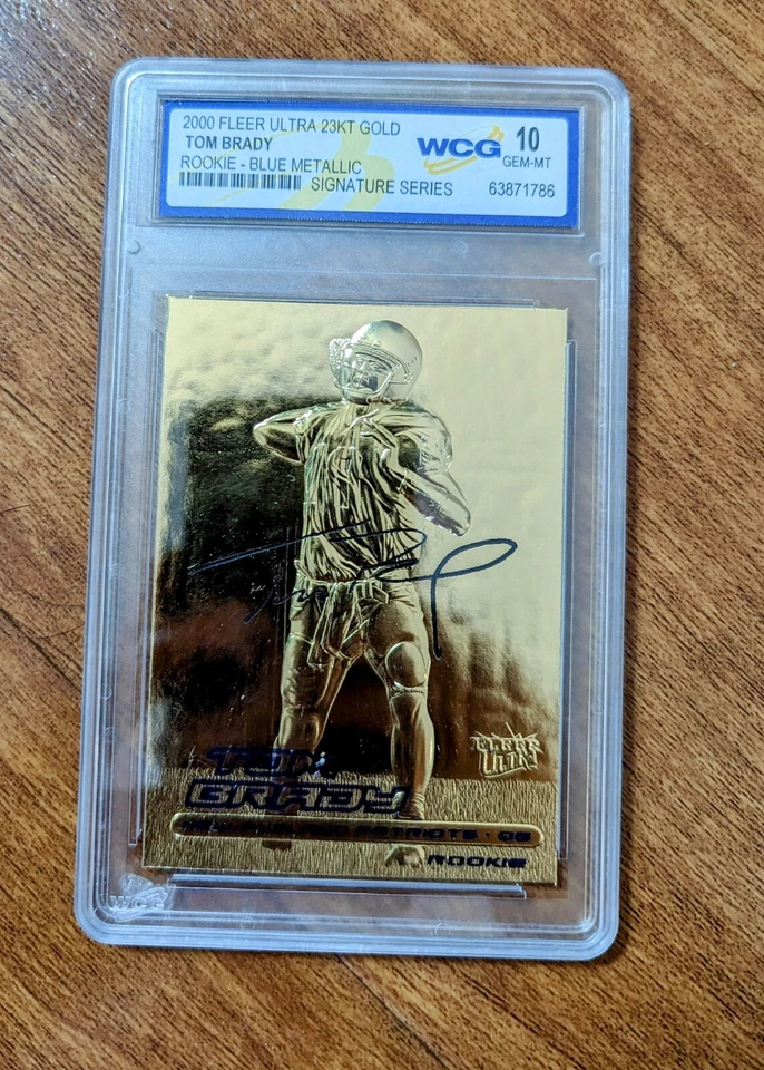 Tom Brady Rookie Card RC Fleer Auto 23K Gold Grade 10 New England Patriots - Image 1 of 2