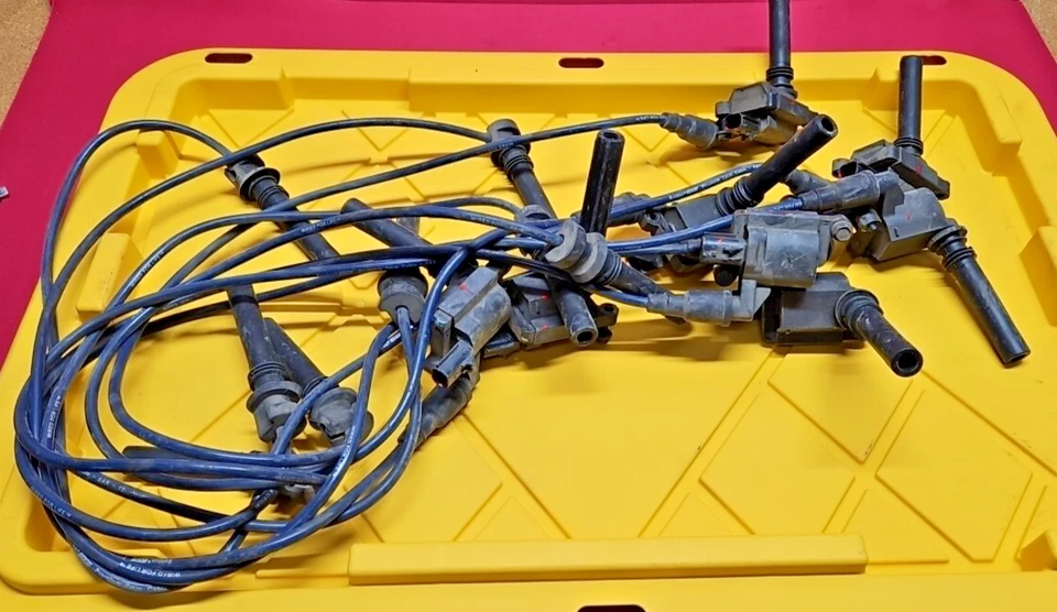 Jeep G. Cherokee Dodge Magnum Chrysler 300 2005 equipamiento de cable de bobina de encendido de 5,7 L Foto 1 de 4