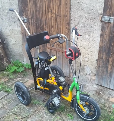Therapierad Kinder 12 Zoll Dreirad Fahrrad Extras bis 35kg wie Neu Trike - Bild 1 von 4