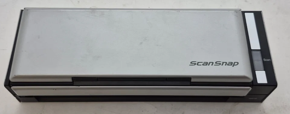 Escáner de documentos Fujitsu ScanSnap S1300 - solo escáner Foto 1 de 4