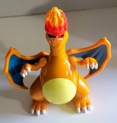 Boneco de ação vintage 2000 Nintendo Hasbro Pokémon 5" Charizard Combat Battle LEIA - Imagem 1 de 4