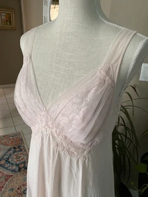 Camisola Vintage Vanity Fair 36 Duplo Chiffon Nylon Renda Peignoir Anos 40 Anos 50 Rosa - Imagem 1 de 4