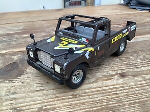 Burago Diecast Toy 1/24 Scale Model Car - Land Rover LWB Series II 4x4 - Black