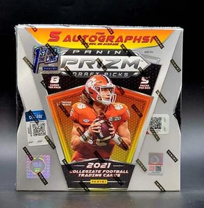 Panini Prizm Collegiate Draft Picks 2021 fútbol primera caja de pasatiempos fuera de línea - Imagen 1 de 1