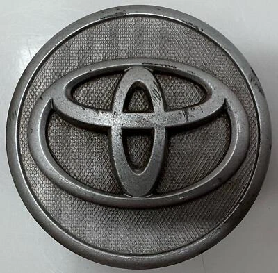 12 - 19 Toyota Prius C 16" Alloy Wheel Center Cap OEM 4260352150 - Image 1 of 3
