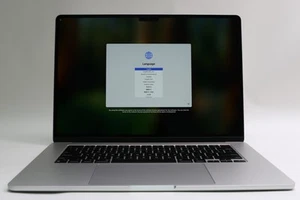 15" 2024, MacBook Air, BTO, Apple M3, 8GB, 512GB SSD, 10C - Imagen 1 de 16