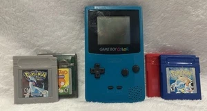 Gameboy Color GBC Teal con 4 giochi - Pokémon Argento, Blu e Rosso e Hamtaro Testato - Foto 1 di 12